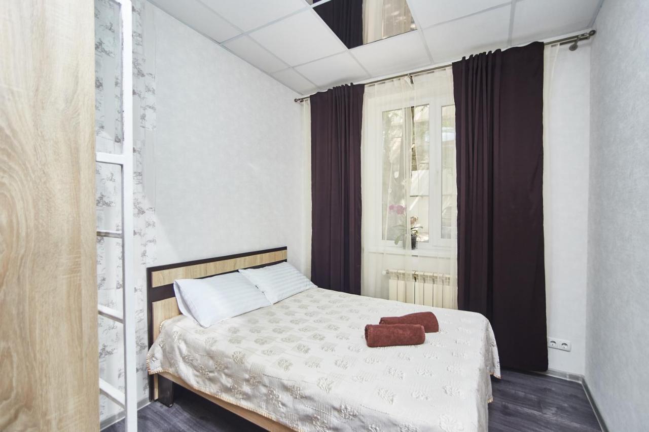 אודסה Old Courtyard Hostel מראה חיצוני תמונה