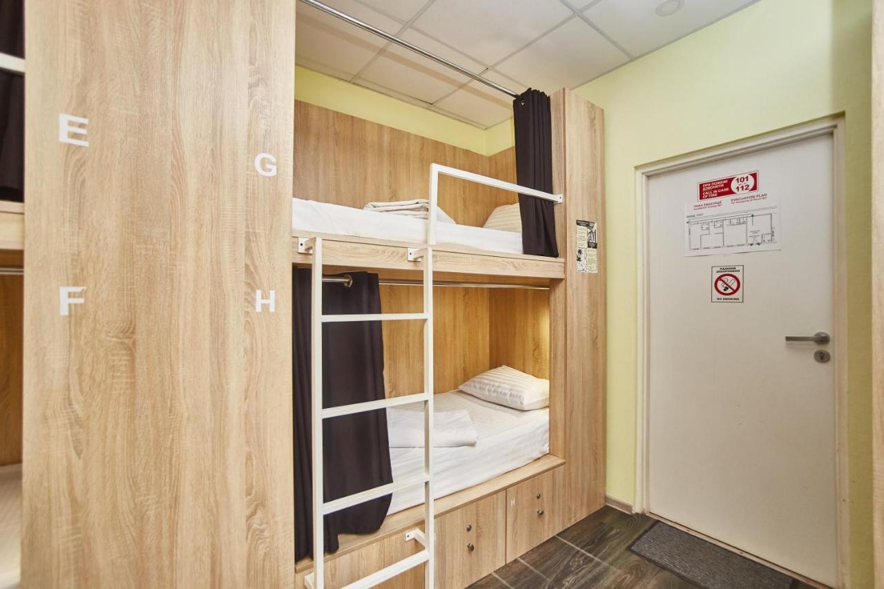 אודסה Old Courtyard Hostel מראה חיצוני תמונה