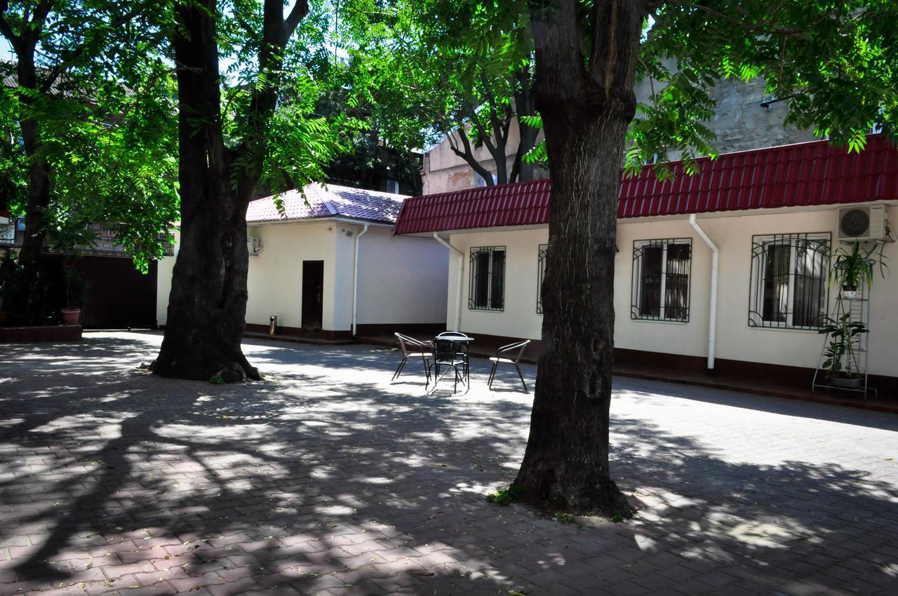 אודסה Old Courtyard Hostel מראה חיצוני תמונה