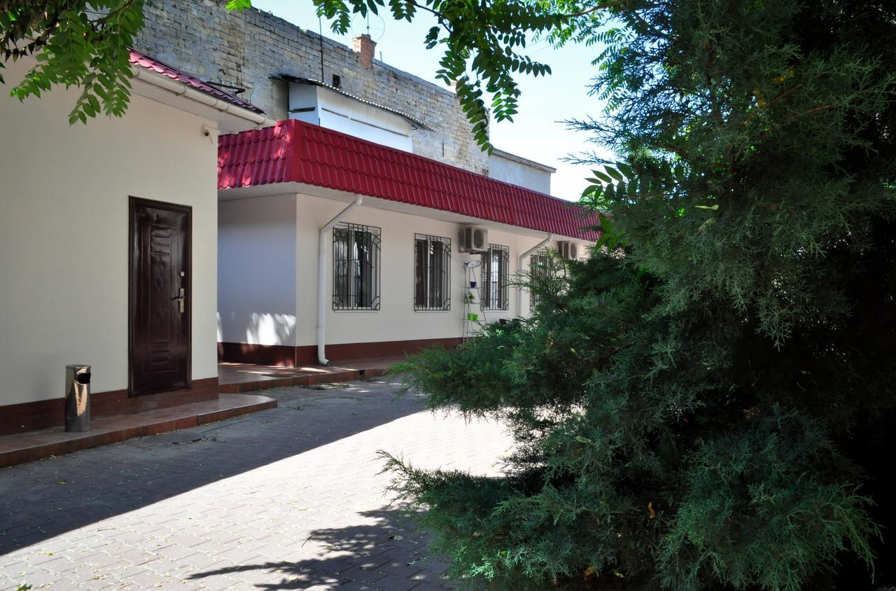 אודסה Old Courtyard Hostel מראה חיצוני תמונה
