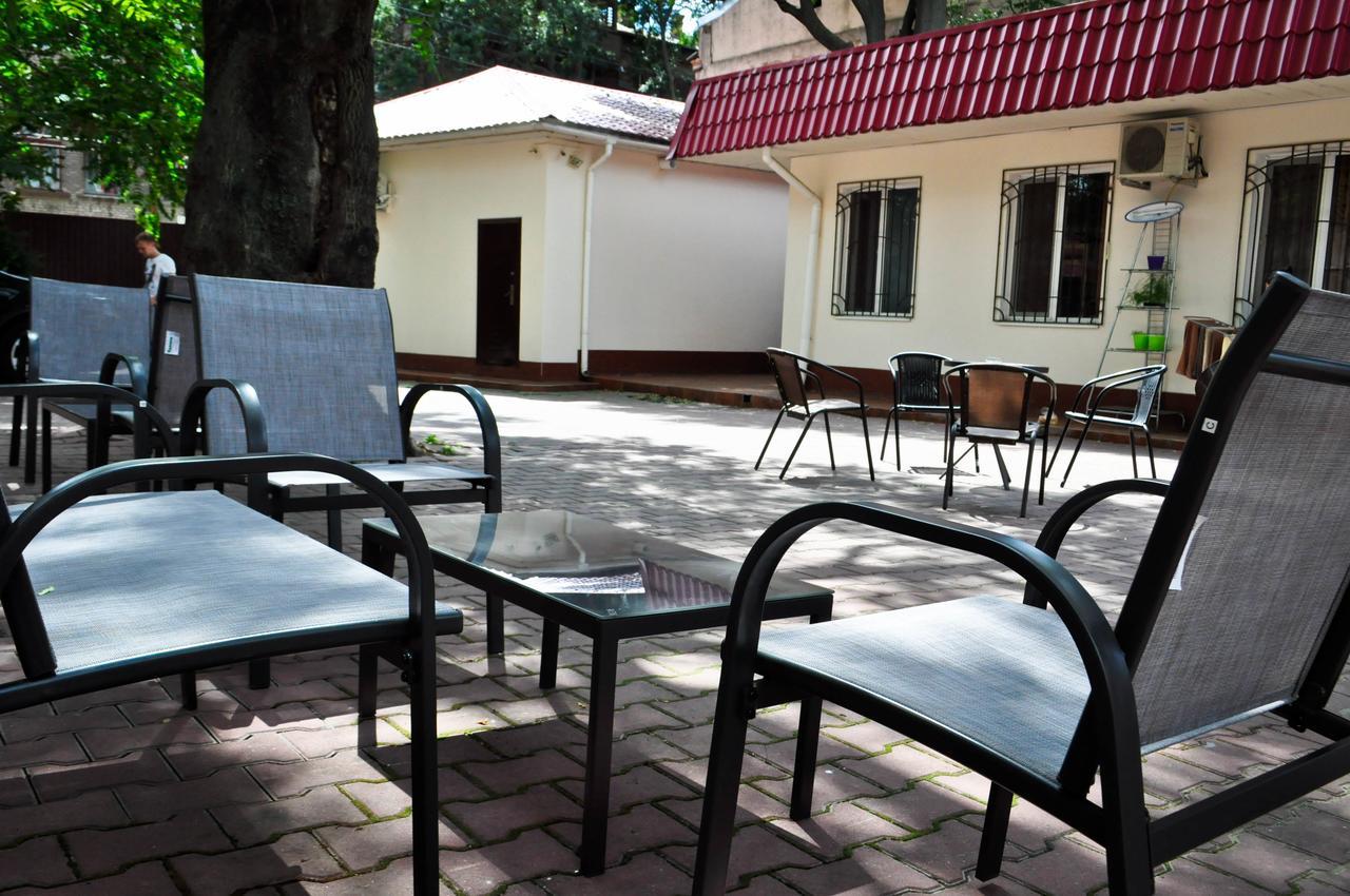 אודסה Old Courtyard Hostel מראה חיצוני תמונה